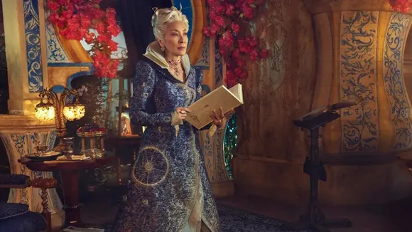 Michelle Yeoh Stuns as Madame Morrible in New 'Wicked' Image