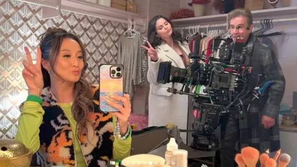 Ashley Park Shares Heartfelt Note From Meryl Streep That Left Her 'Wanting to Cry'