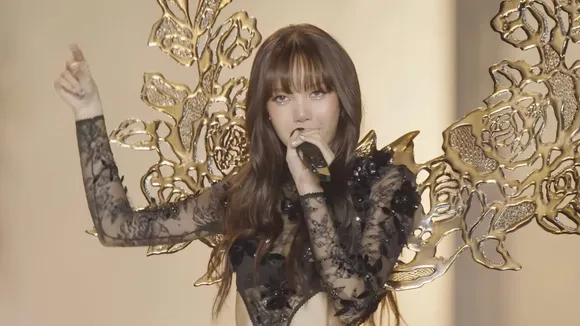 K-Pop Star Lisa Kicks Off Victoria's Secret Fashion Show on Motorcycle