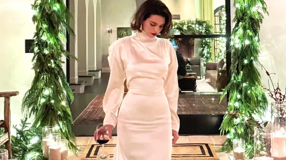 Kendall Jenner Stuns in Old Hollywood Glam at Kardashian Christmas Eve Celebration