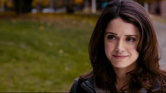 ‘Girl House’: This Surprising Internet-Based Slasher is Way Better Than Expected