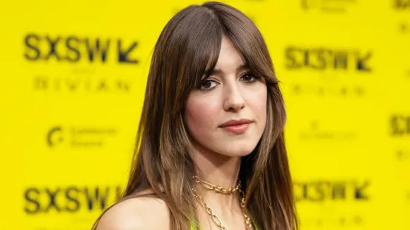 Daisy Edgar-Jones Defends ‘Where the Crawdads Sing’ from Negative Reviews