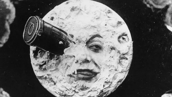 Steampunk and Silent Cinema: How ‘A Trip to the Moon’ Embodies Retro-Futurism