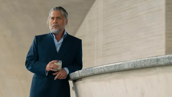 ‘Day Drinker ’: First Look at Johnny Depp in Penélope Cruz Thriller Revealed