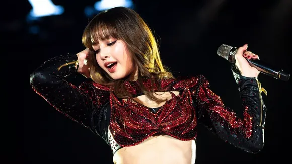 Lisa Reveals BLACKPINK Are Recording New Album in the Studio