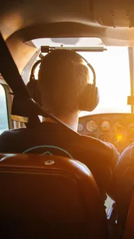 Minimum age for pilot 