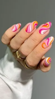 Try These Easy DIY Nail Art Styles