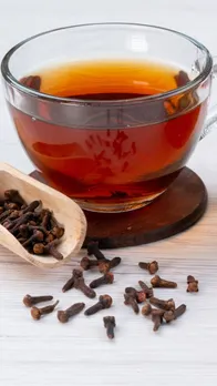 Drinking clove water