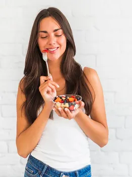 सर्दियों में इन विटामिन्स से खुद को रखें फिट