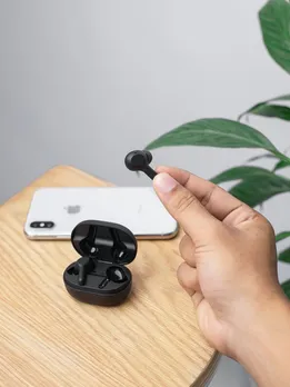 इयरबड्स खरीदते समय इन बातों का रखें खास ध्यान