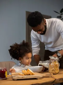 बच्चों की डाइट में जरूर शामिल करें ये 7 न्यूट्रिएंट्स