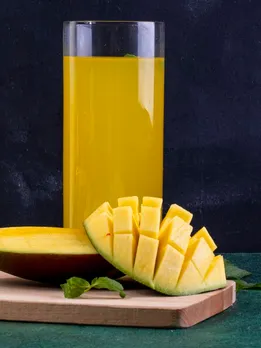 गर्मियों में मैंगो जूस पीने के फायदे