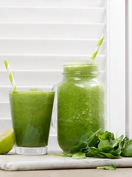 सुबह पालक का जूस पीने से मिल सकते हैं ये फायदे