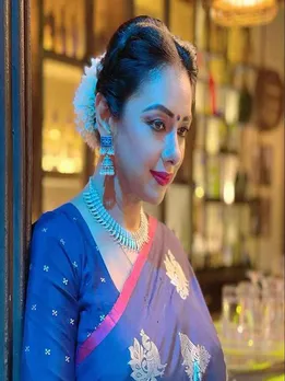 ‘अनुपमा’ के ये जूड़ा हेयरस्टाइल लुक्स आप भी करें ट्राय