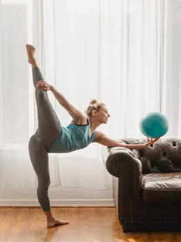 खुद को फिट रखने के लिए हाउसवाइफ घर पर करें ये एक्सरसाइज