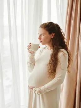 गर्मी में प्रेगनेंट महिलाएं जरूर पिएं ये 7 हेल्दी ड्रिंक्स