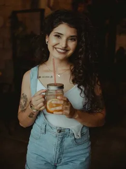 ग्लोइंग स्किन के लिए बेस्ट है ये 6 जूस