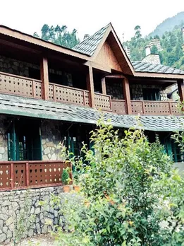 कंगना रनौत ने शेयर की अपने नए घर की तस्वीरें,देखें