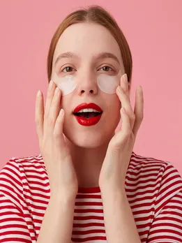 डार्क सर्कल्स से छुटकारा दिलाए ये चीजें