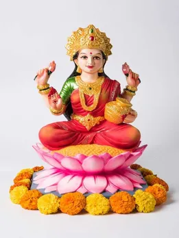 Diwali 2022: लक्ष्मी पूजन करते समय जरूर रखें इन 5 बातों का खास ध्यान