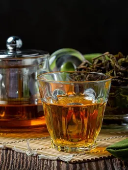 रोजाना ग्रीन टी पीने से मिलते हैं ये कमाल के फायदे