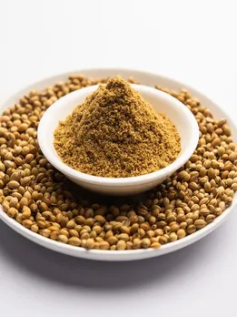 सुबह खाली पेट धनिया का पानी पीने से मिलने वाले 6 फायदे