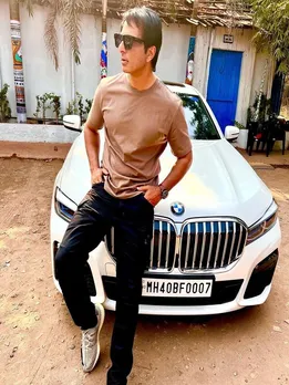 सोनू सूद ने खरीदी BMW 7 सीरीज, यहां जानें इसकी खूबियां