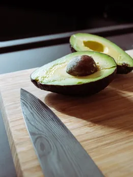 सेहत का खजाना है Avocado, रोज खाने से होंगे ये फायदे