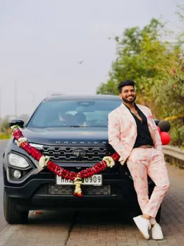 Video: क्या आपने देखी Shiv Thakare की नई कार?