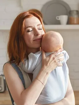 डिलीवरी के बाद ताकत के लिए जरूर खाएं ये 5 फूड्स