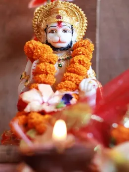 Hanuman Janmotsav 2023: हनुमान जन्मोत्सव पर हनुमान जी को खुश करने के लिए लगाएं इन 5 चीज़ों का भोग