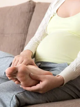 रात को पैरों में दर्द और ऐंठन क्यों होती है?