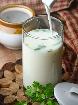 इन 5 लोगों को भूल से भी नहीं पीनी चाहिए छाछ