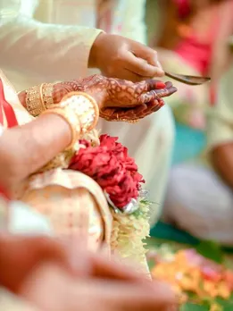 एक ही गोत्र में क्यों नहीं करते शादी, जानें क्या है कारण