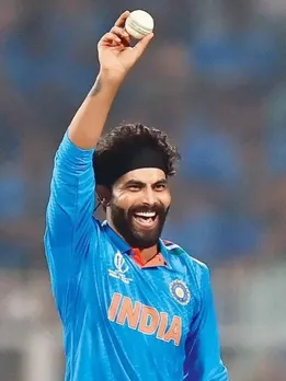 रविंद्र जडेजा ने इस साल किए सबसे ज्यादा शिकार, टॉप 5 में 2 और भारतीय