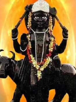 2024 में शनि देव करेंगे कुंभ में संचरण, इन राशियों की धन- दौलत में होगी बढ़ोतरी