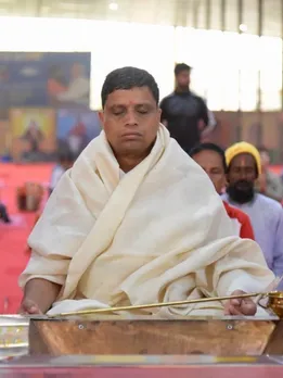 योग मास्टर से बने करोड़पति, जानिए आचार्य बालकृष्ण की नेटवर्थ