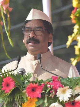 पॉलिटिक्स के लिए छोड़ी पढ़ाई, जानिए कितने एजुकेटेड हैं सीएम हेमंत सोरेन
