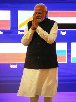 पीएम मोदी ने जनमन योजना की पहली किस्त की जारी, ऐसी कुछ योजनाओं का लीजिए लाभ
