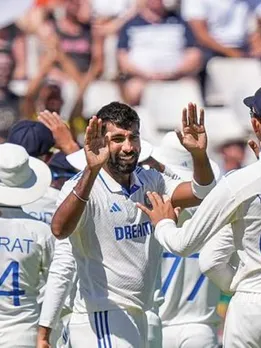 साउथ अफ्रीका में बुमराह का कहर, मीलों दूर बेटा कर रहा चीयर