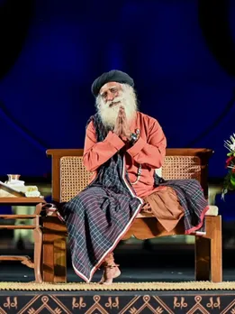 जीवन में पाना है सफलता, तो सद्गुरू के टिप्स को करें फॉलो