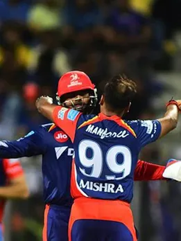 IPL में सबसे ज्यादा स्टंपिंग से विकेट पाने वाले गेंदबाज