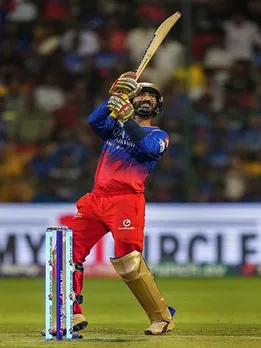 IPL में 2022 से डेथ ओवर्स में सबसे ज्यादा रन बनाने वाले बल्लेबाज