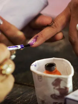 कौन बनाता है चुनाव के लिए स्याही, एक बूंद की कीमत पता है?