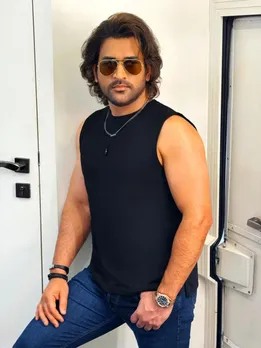 IPL 2024 से पहले महेंद्र सिंह धोनी का न्यू लुक, लग रहें काफी कूल