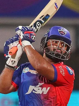 IPL के डेथ ओवर्स (16-20) में सबसे ज्यादा स्ट्राइक रेट, ऋषभ पंत हैं नंबर 1
