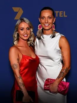 ऑस्ट्रेलिया की इस ऑलराउंडर ने अपनी सहेली से की सगाई