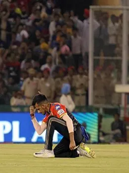IPL में हैदराबाद के खिलाफ सबसे ज्यादा विकेट लेने वाले बेंगलुुरु के गेंदबाज