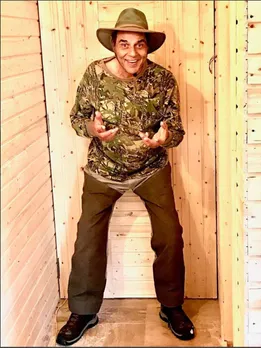 एक फिल्म की फीस 1 करोड़! जानें 'ही-मैन' धर्मेंद्र के पास कितनी धन-दौलत