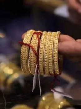 बिना PAN कार्ड कितना सोना खरीद सकते हैं आप? जानें क्या है नियम